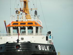 Schlepper werden auch von Hafenschiffern gefahren